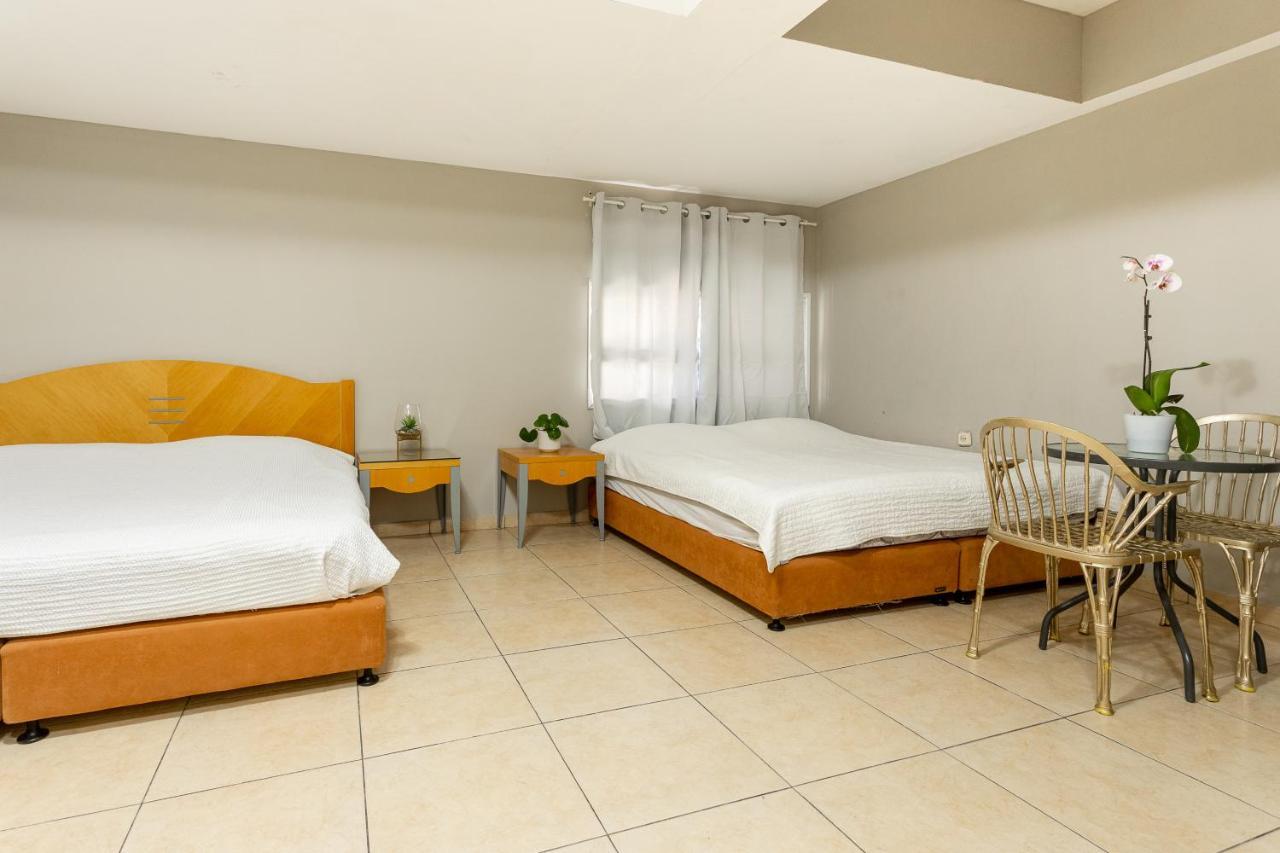 Little Prince Hostel-5 Min Walk To The Beach Eilat Buitenkant foto