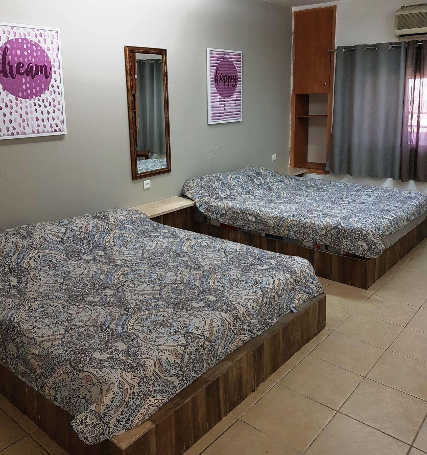Little Prince Hostel-5 Min Walk To The Beach Eilat Buitenkant foto